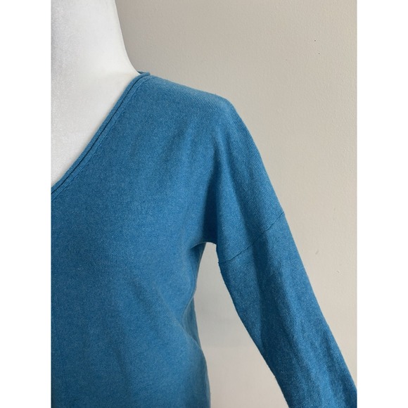 Kinross Cashmere Sweater V Neck Womens Small Blue Soft Cozy Quiet Luxury - Picture 6 of 7